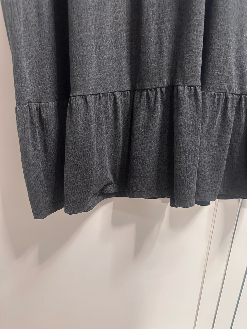 Denver Hayes 2XL Charcoal T Shirt Dress, Short Cap Sleeve, Ruffled Tier  Hem - Picture 5 of 10